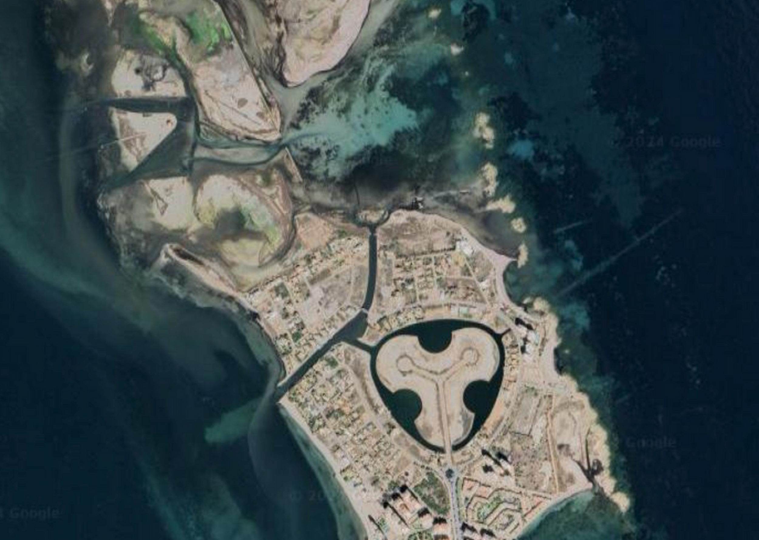 Walk to Beach.  Beautiful New Build Detached Villas in La Manga del Mar Menor.  Ready Summer 2026.