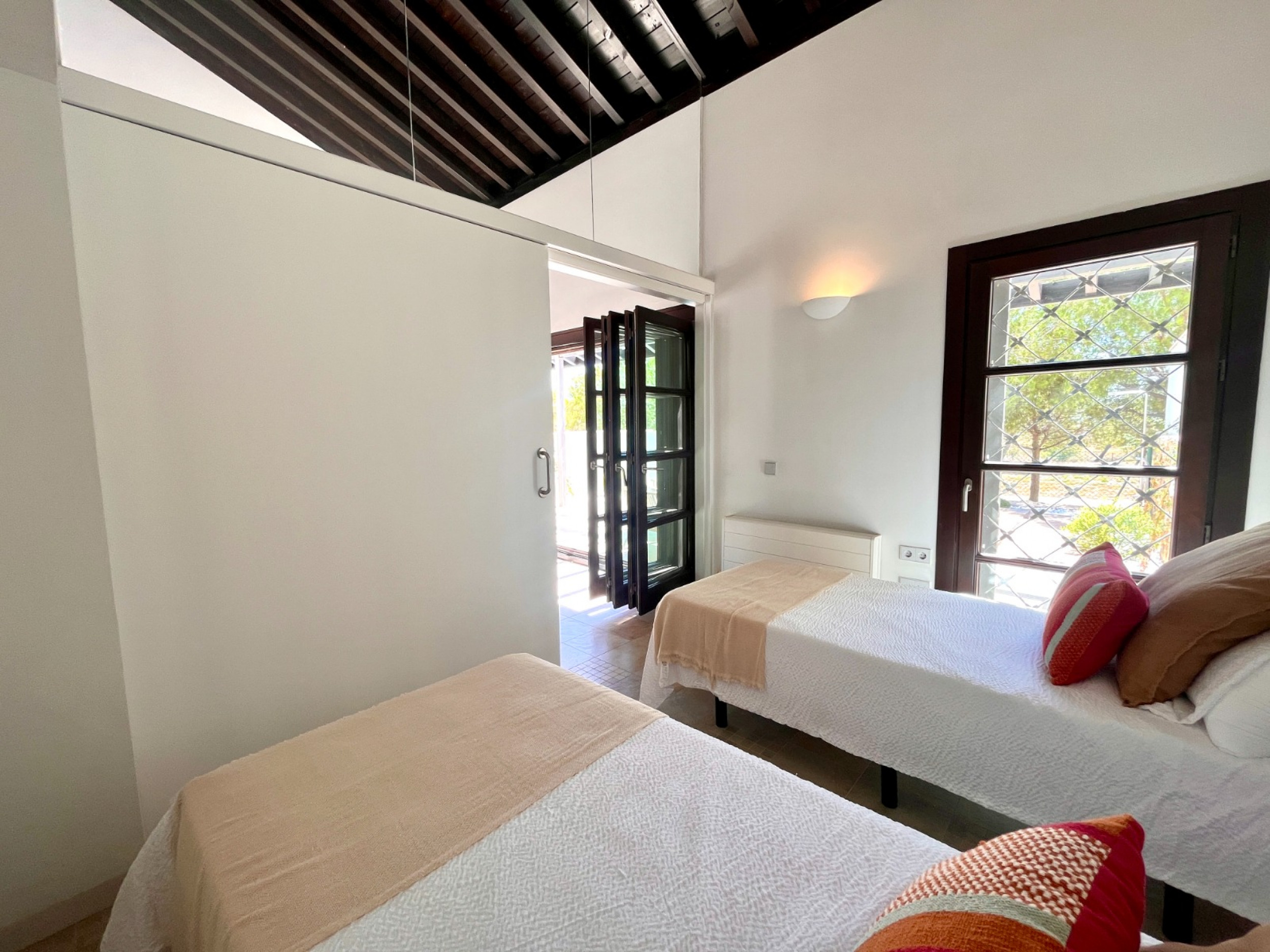 Renovated Terraced Villas with Own Pool in Peraleja Golf Resort