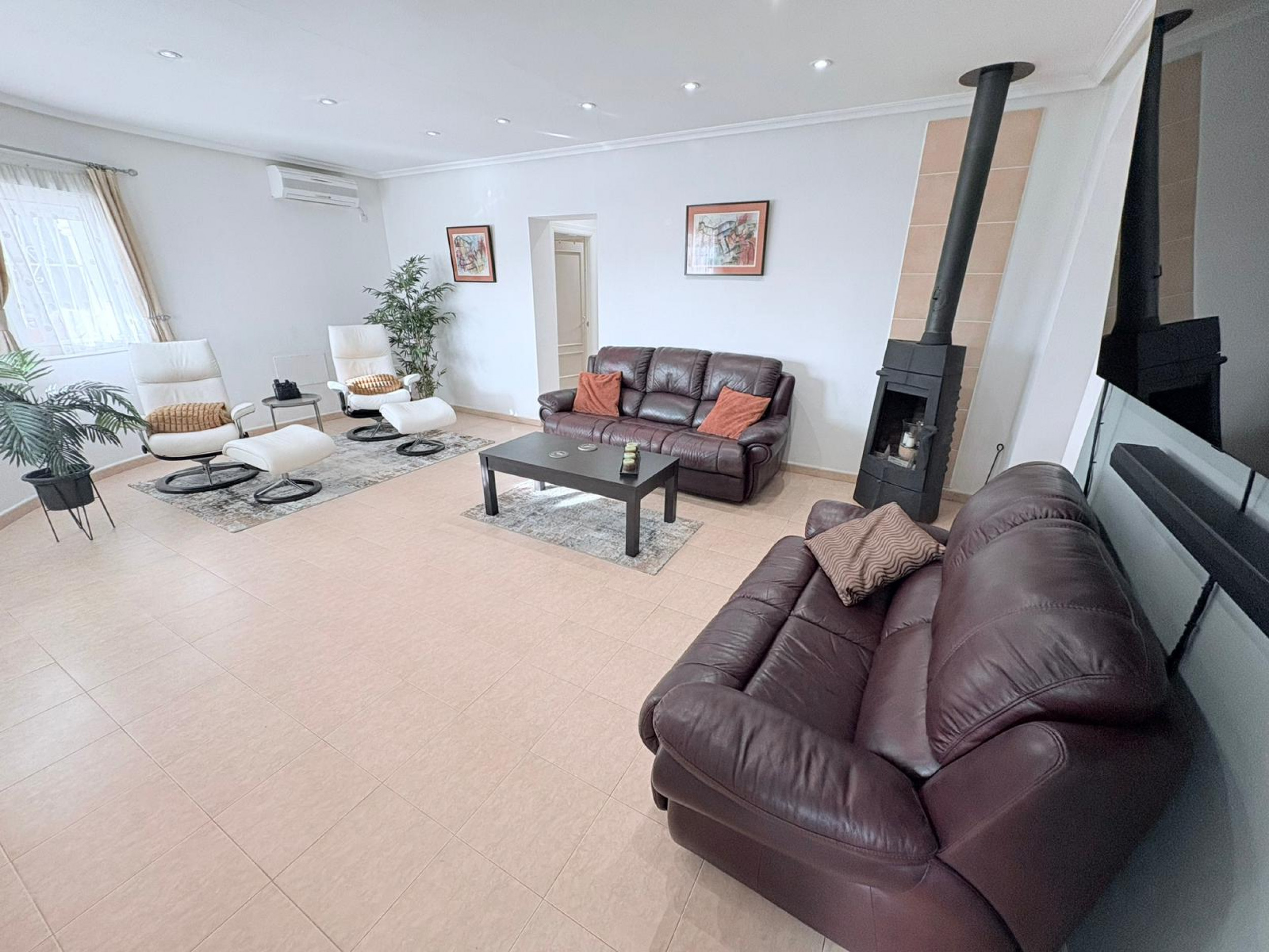 Vrijstaande villa te koop in Gea Y Truyols, Murcia