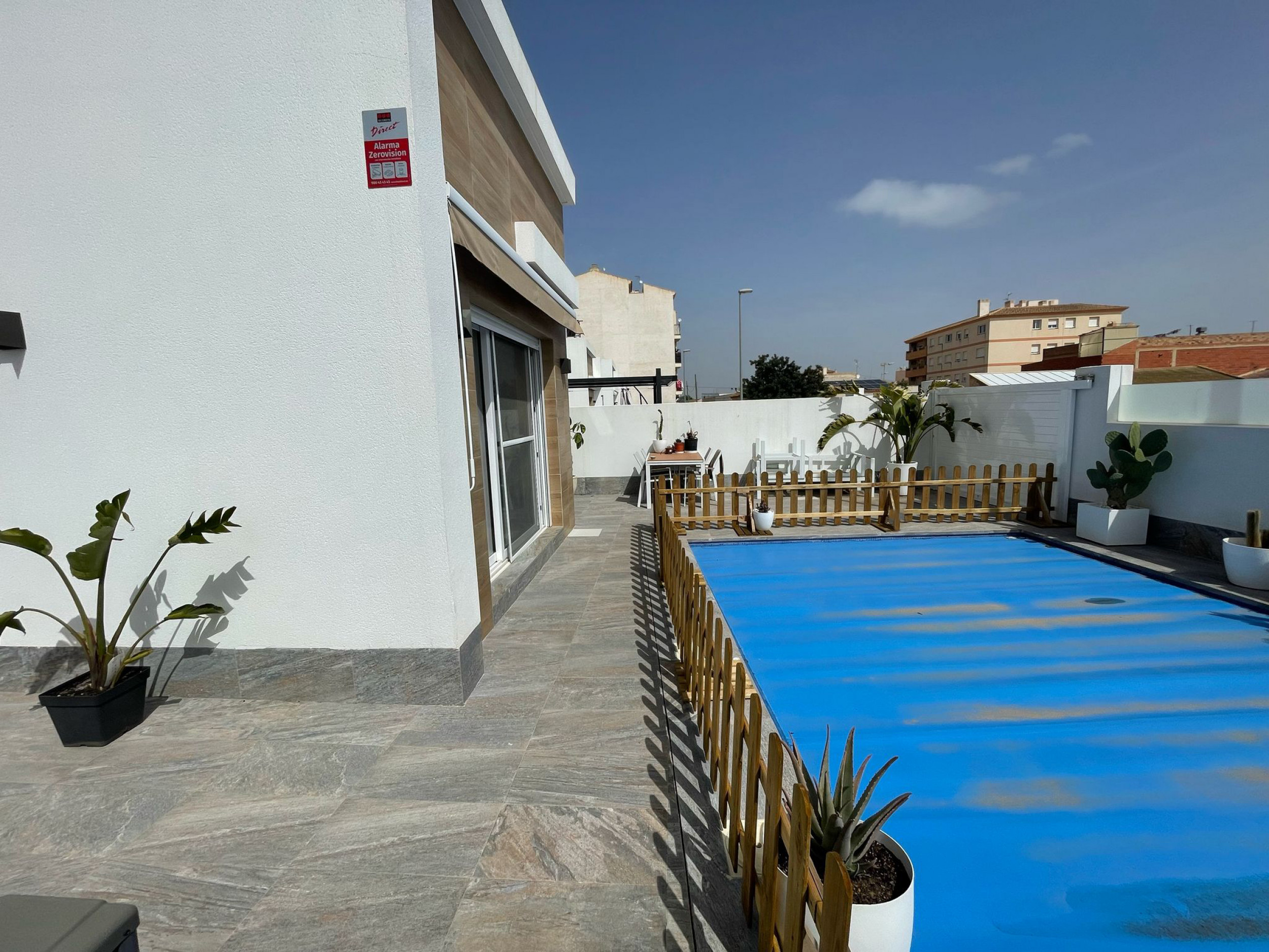 Lovely Detached Villa with Pool &amp; Rooftop Solarium in Avileses