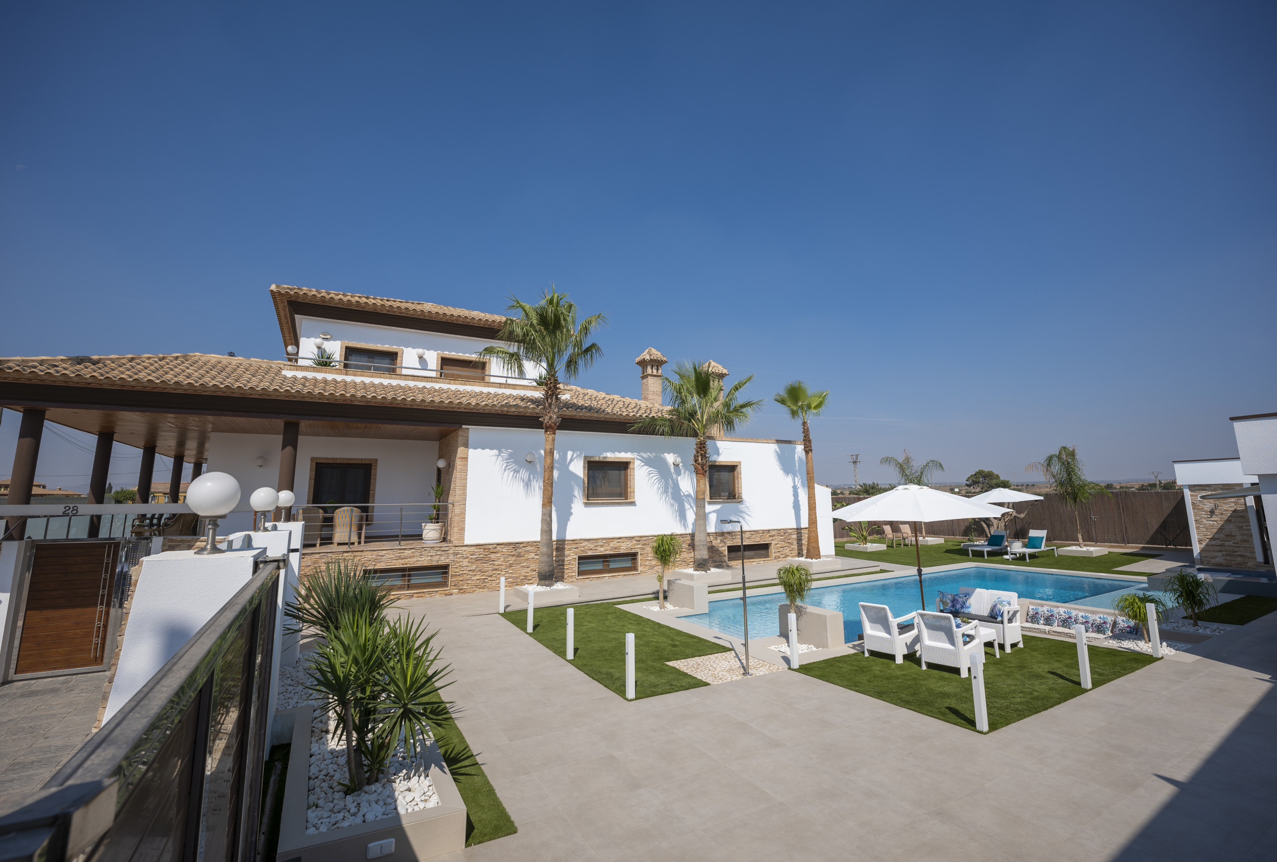 Detached Villa in Avileses