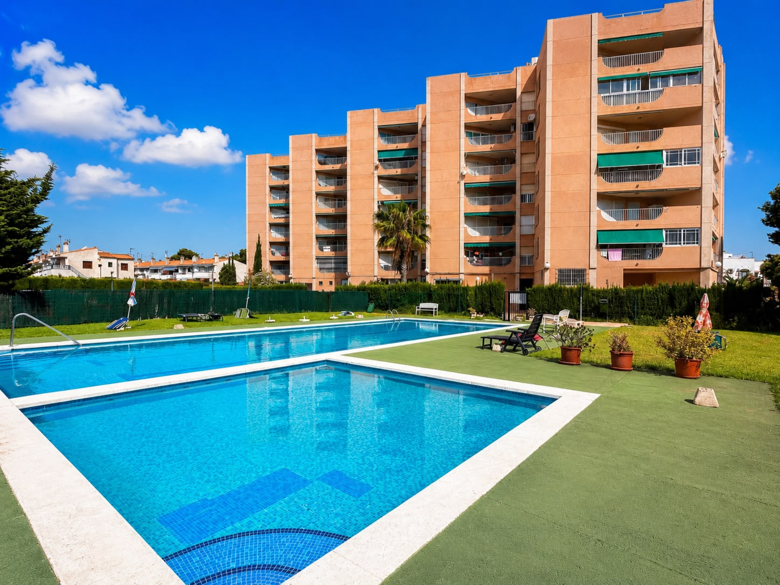 RESALE Apartment with Communal Pool in La Zenia