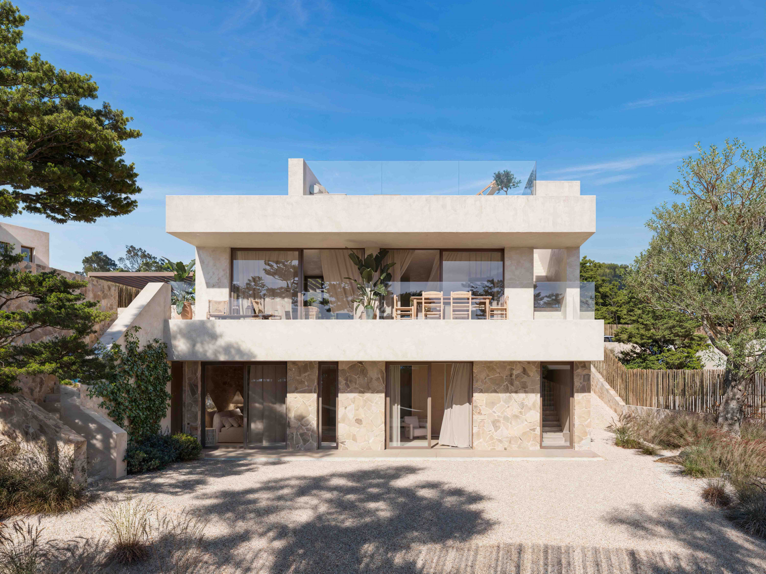 Exceptional New Build Detached Villas on expansive plots in Las Colinas Golf &amp; Country Club.  Ready May 2027