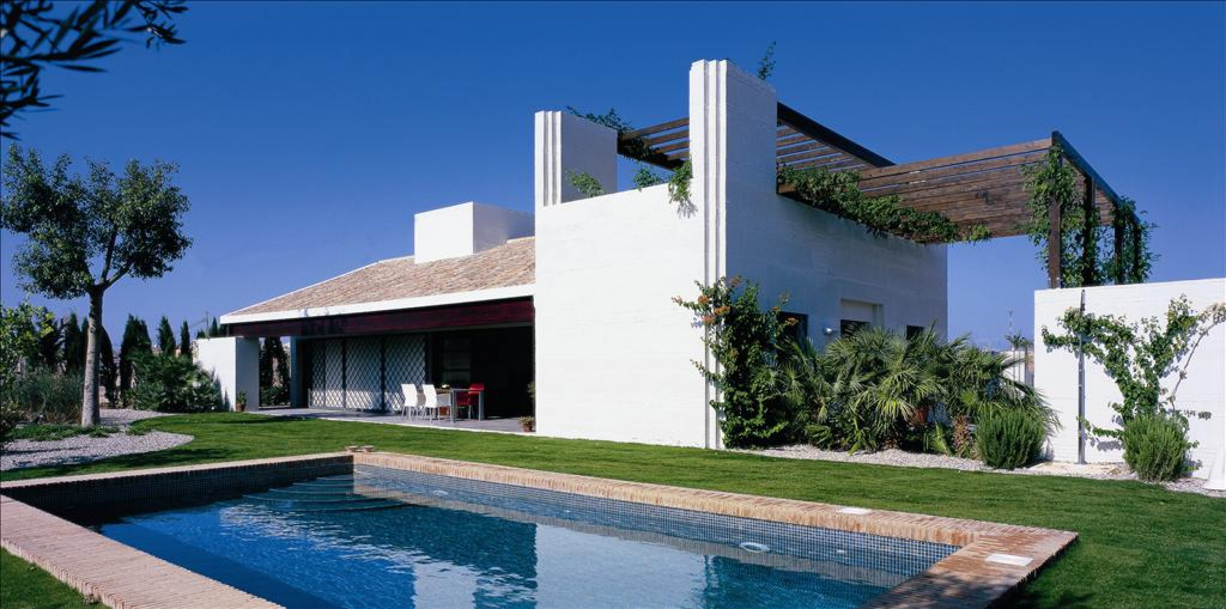 Frontline Golf.  Currently under Renovation.  3 Bed Detached Villa Alegria with Pool &amp; Solarium in Peraleja Golf Resort