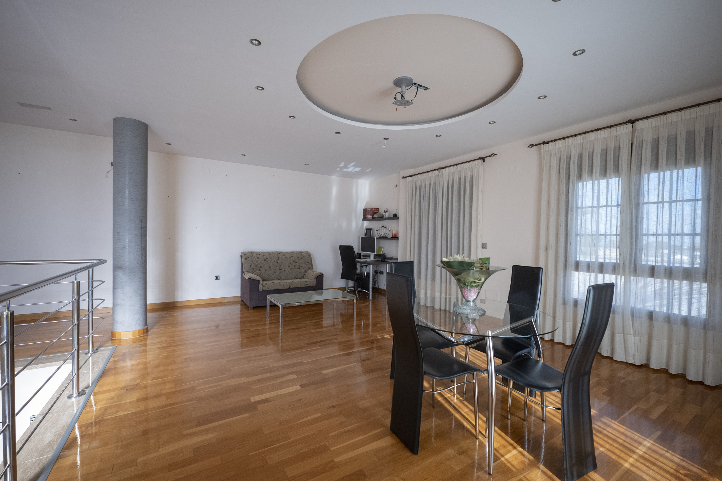 Detached Villa in Avileses