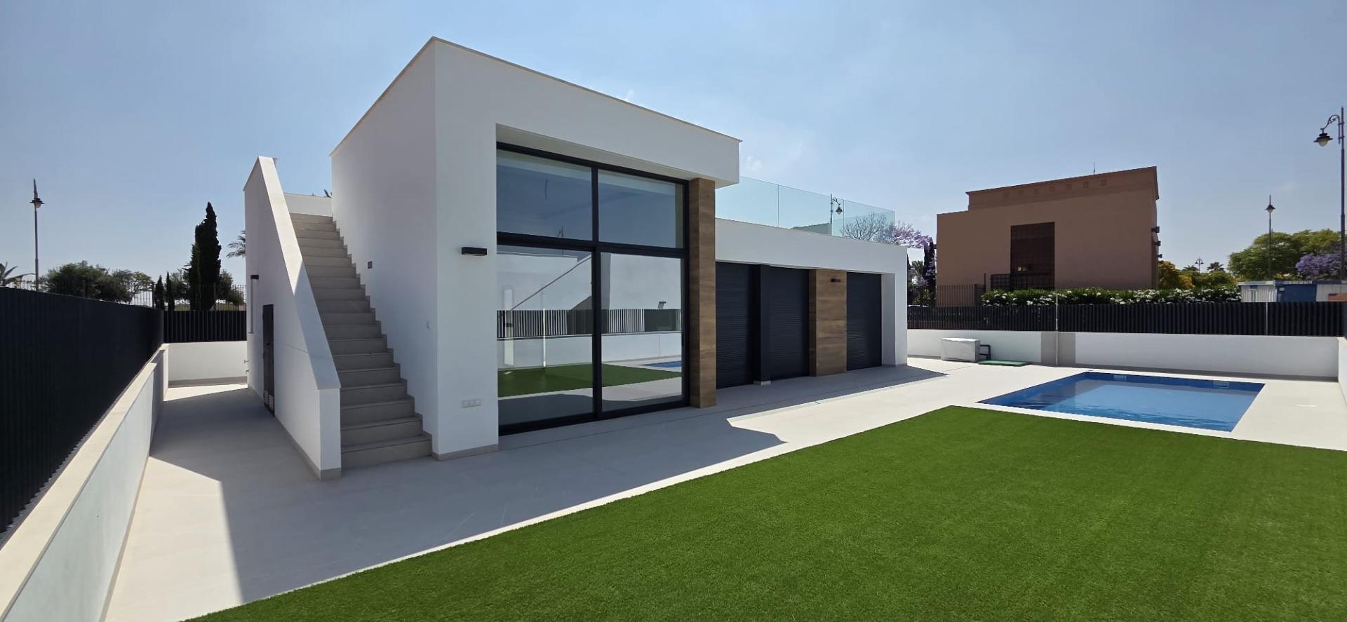 New build villas in condado de alhama golf course