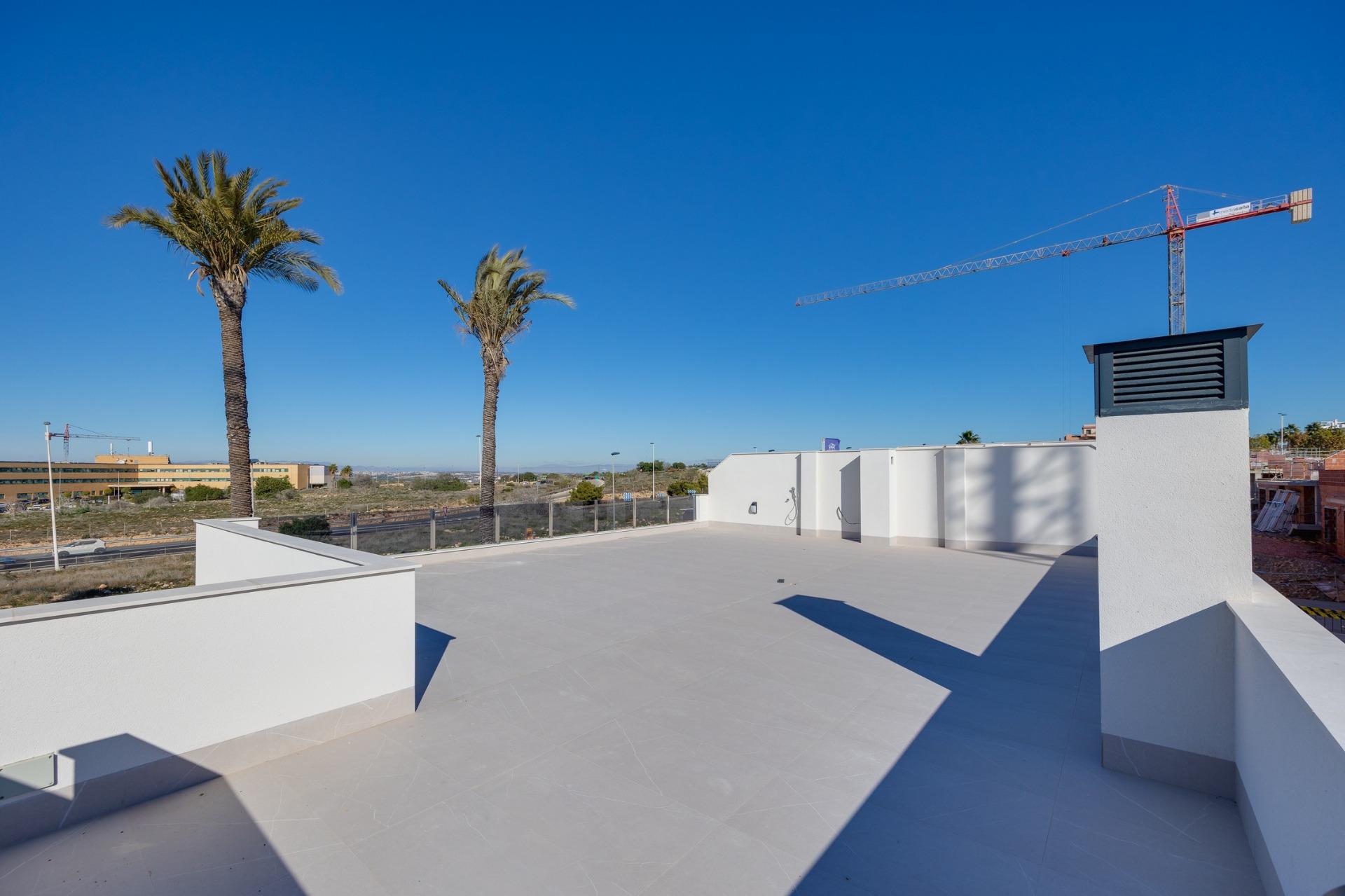 New villas for sale in torrevieja – 2 km from the sea