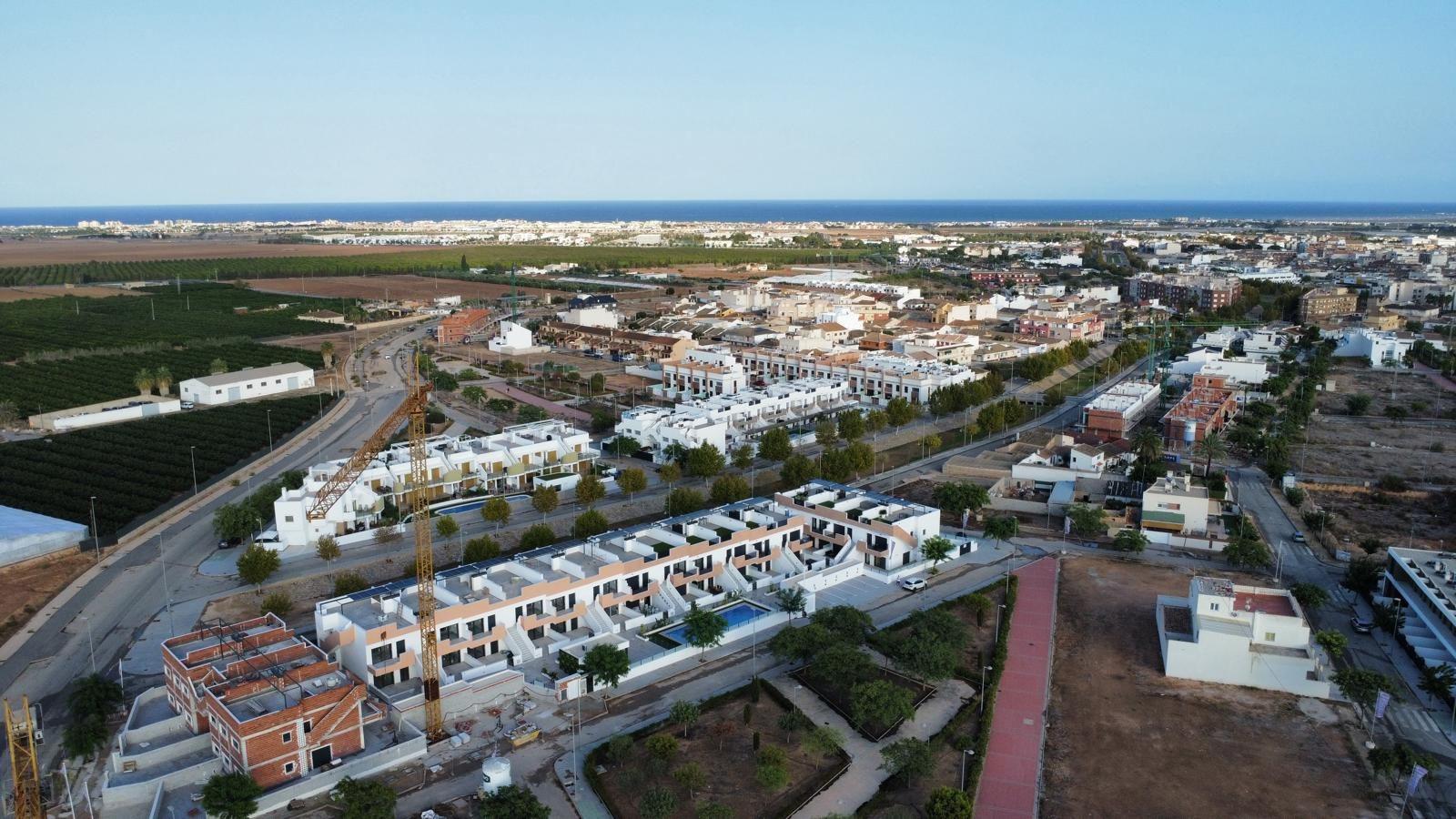 Newly built bungalows with solarium or garden in pilar de la horadada