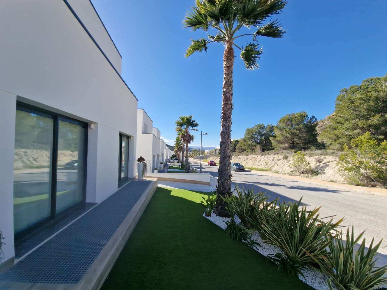 Villa in Font Del Llop Golf Resort