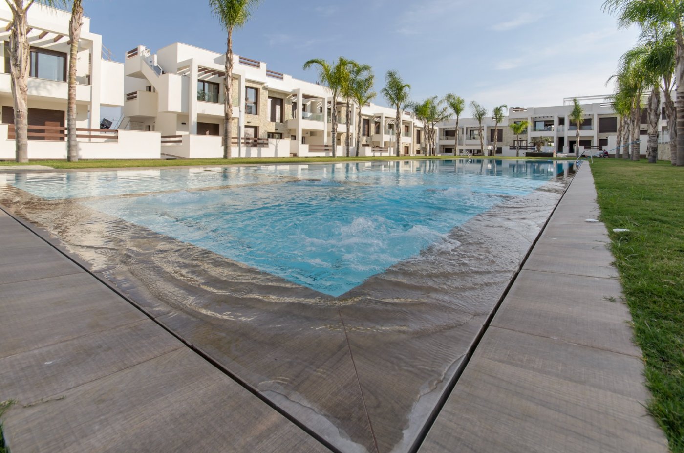 New build residential of bungalow apartments in los balcones, torrevieja
