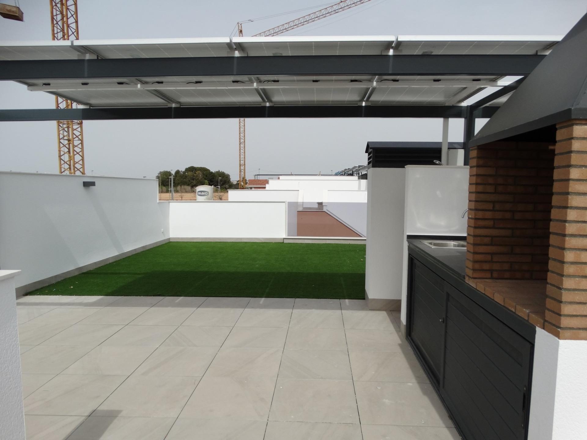 Newly built bungalows with solarium or garden in pilar de la horadada