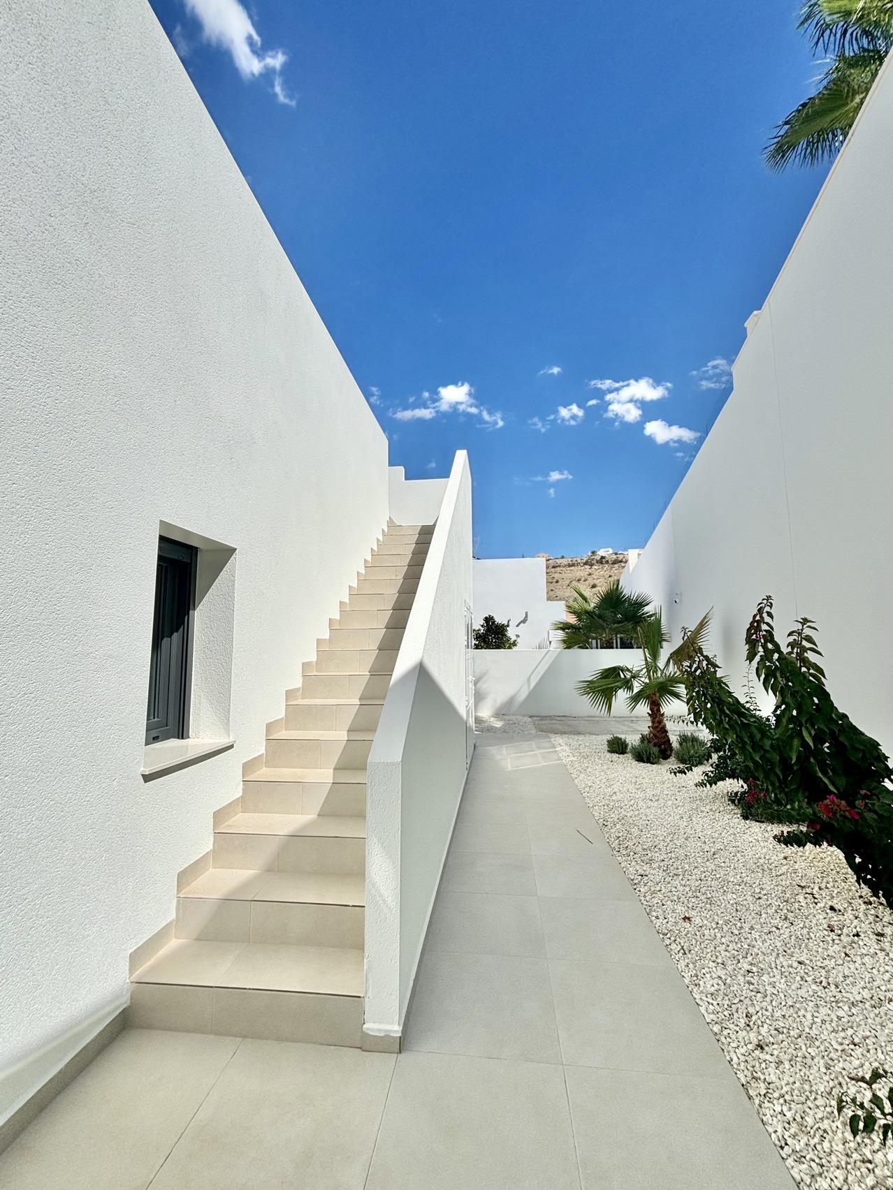 New build mediterranean villas in benijófar