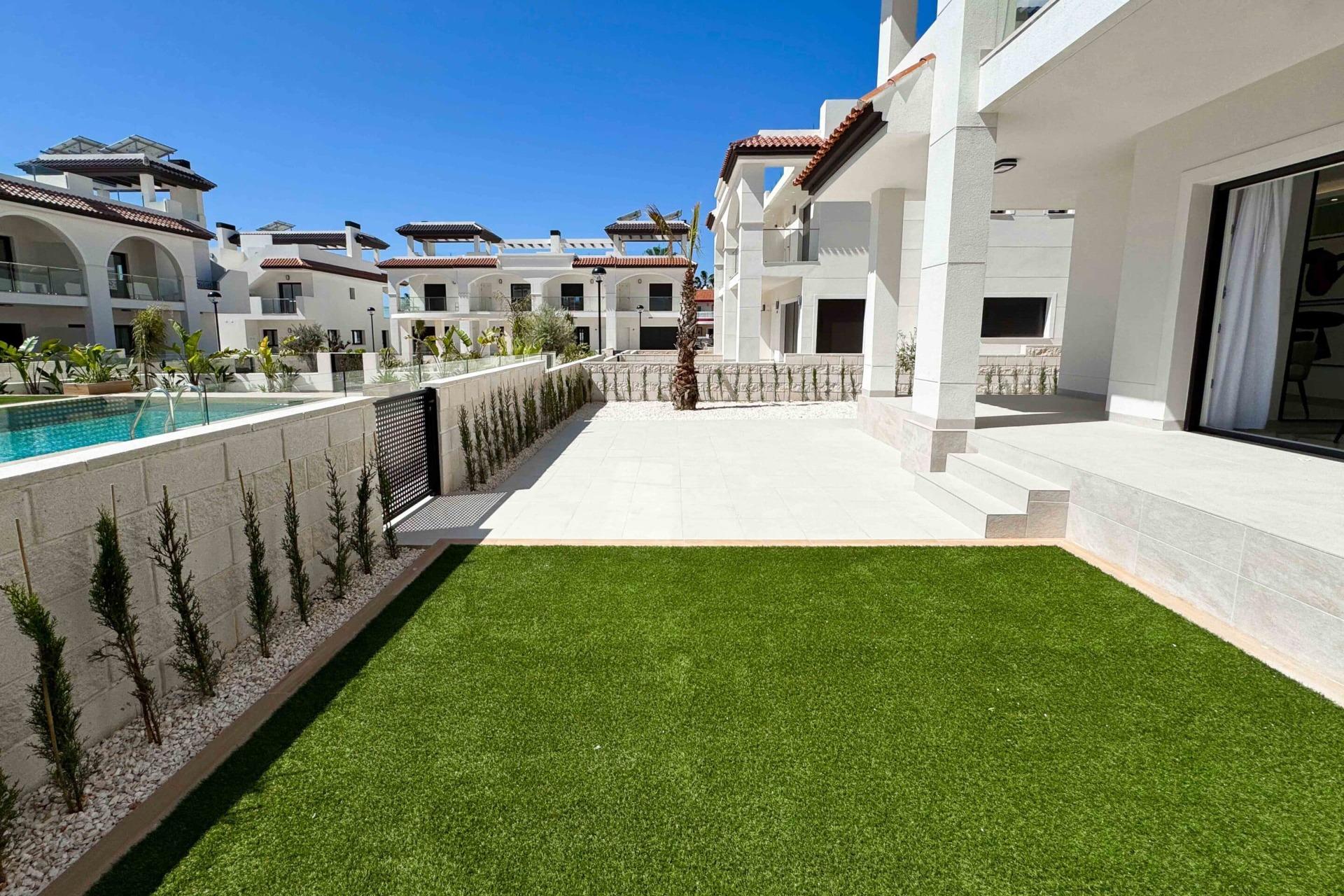 New build residential complex in rojales