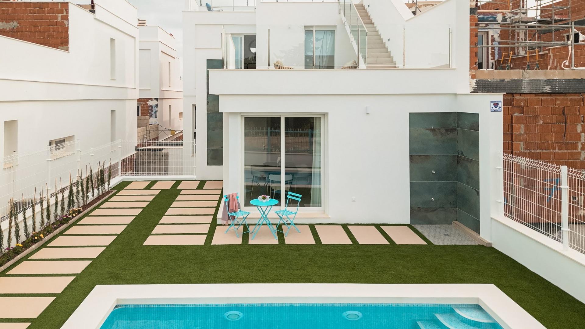 New build villas near la serena golf and the beach in los alcázares