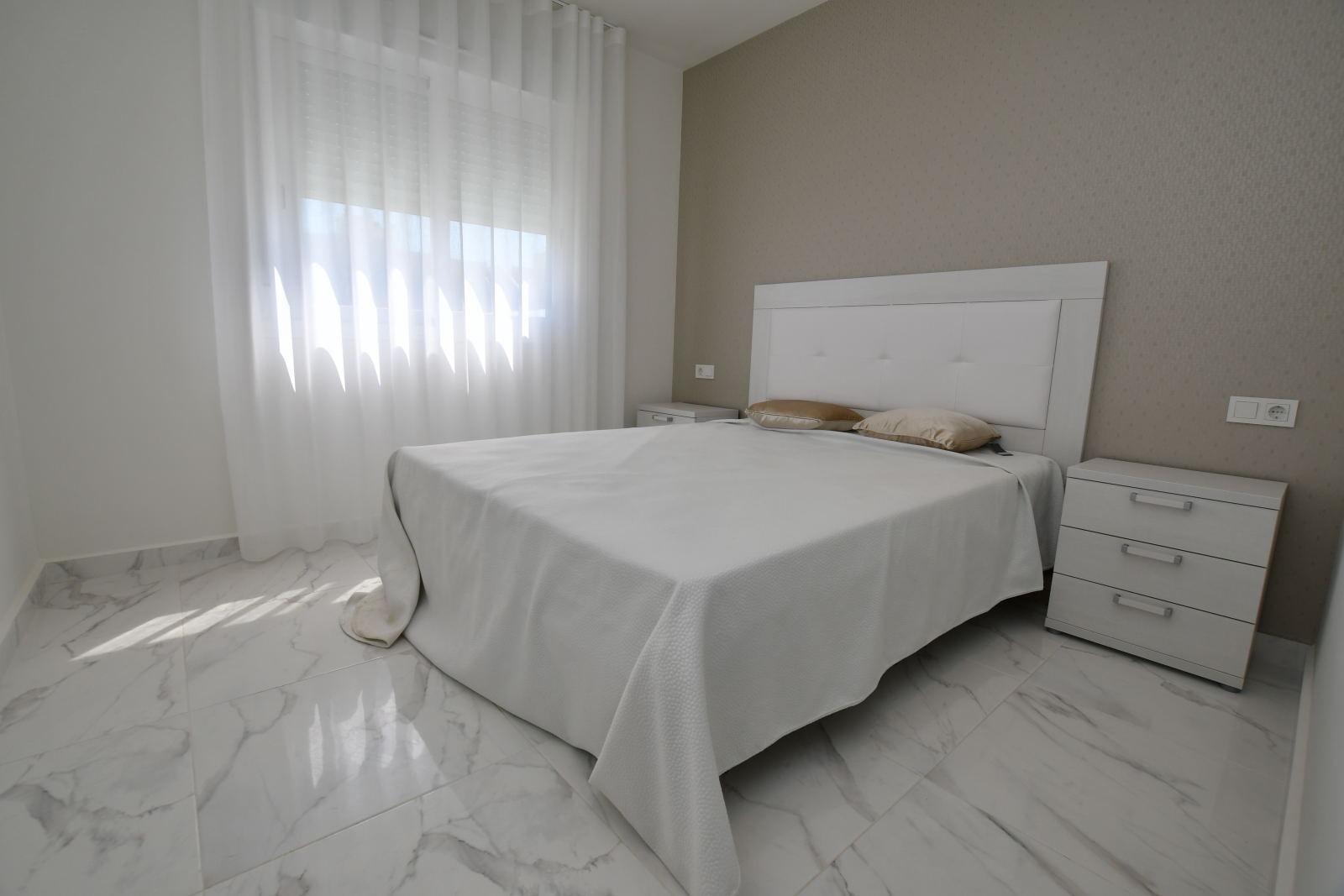 New build bungalows in san miguel de salinas – nature, golf and comfort