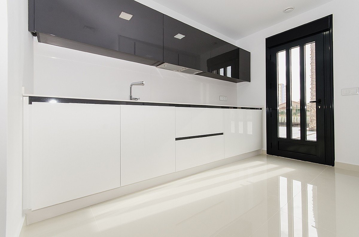 New build villa in playa honda