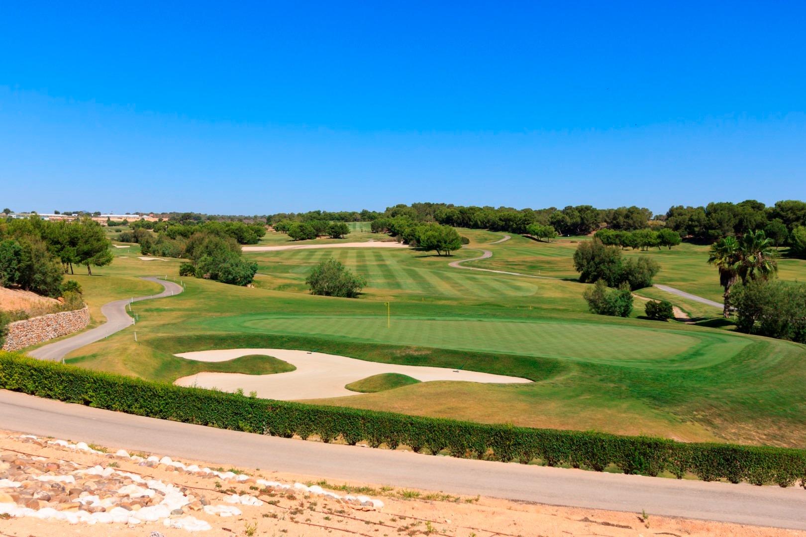New build residential complex in pilar de la horadada on the golf course
