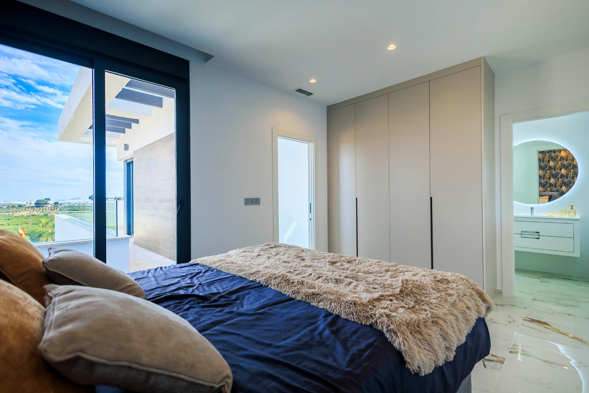 New build villas in pilar de la horadada on the golf course