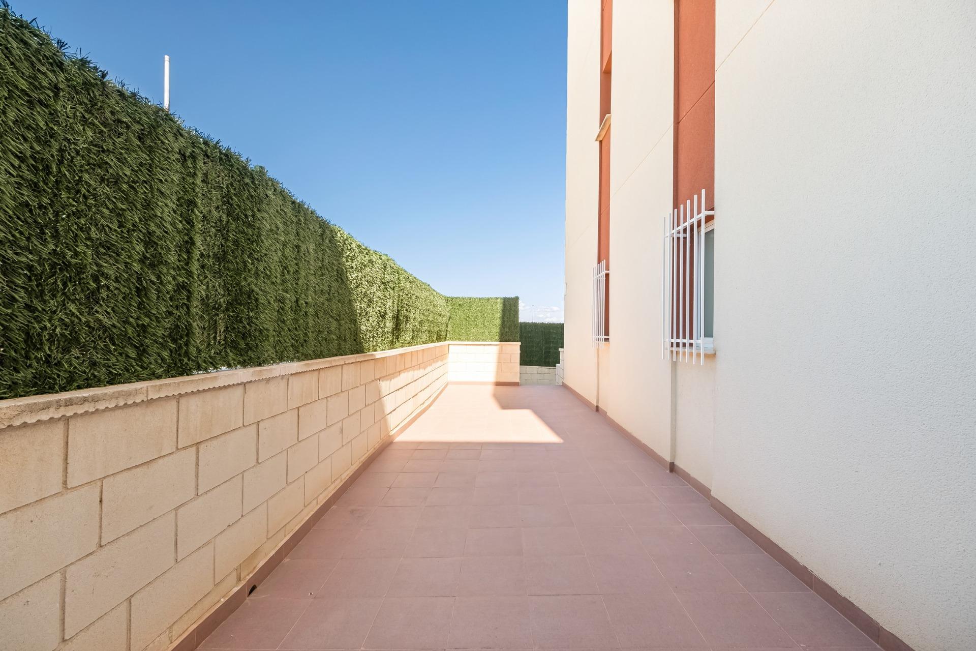 Regenerated residential complex in lomas de cabo roig – renovated apartments