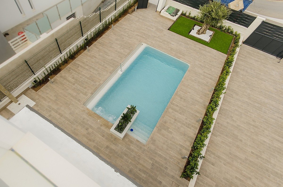 New build villa in playa honda