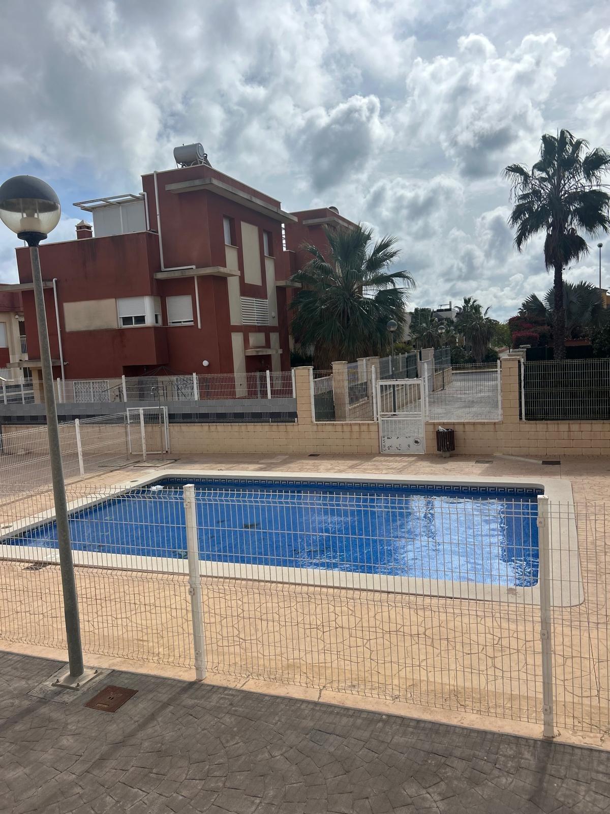 Regenerated residential complex in lomas de cabo roig – renovated apartments
