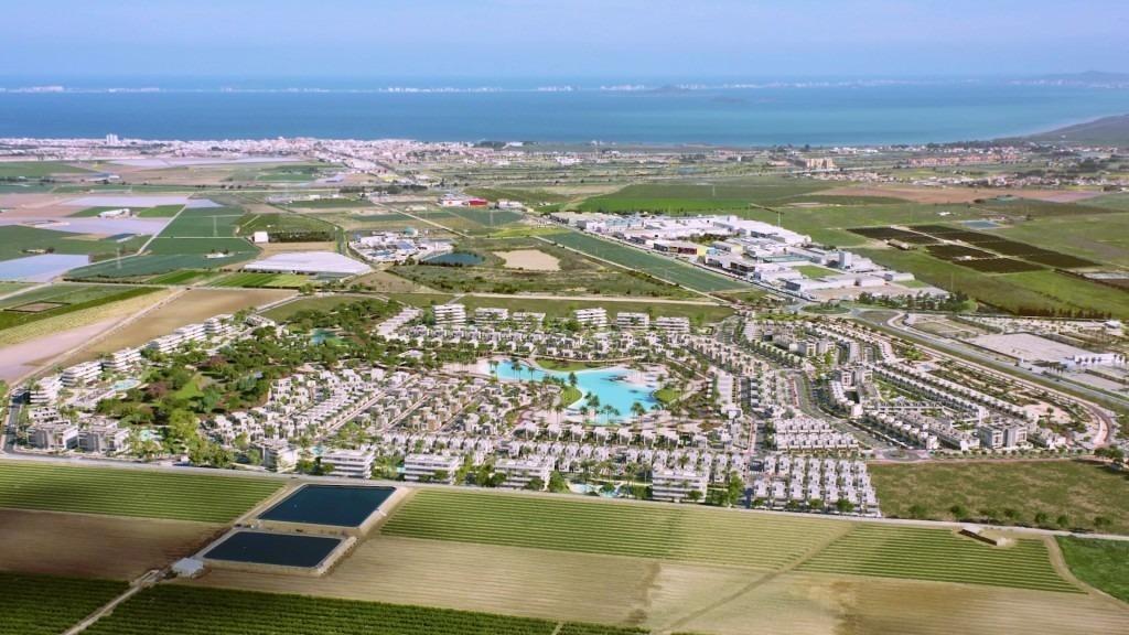New build villas in private gated resort in province of murcia