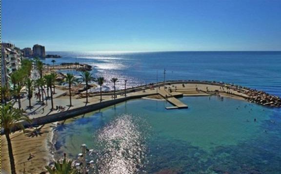 New build apartments in torrevieja, just 150m from playa del cura
