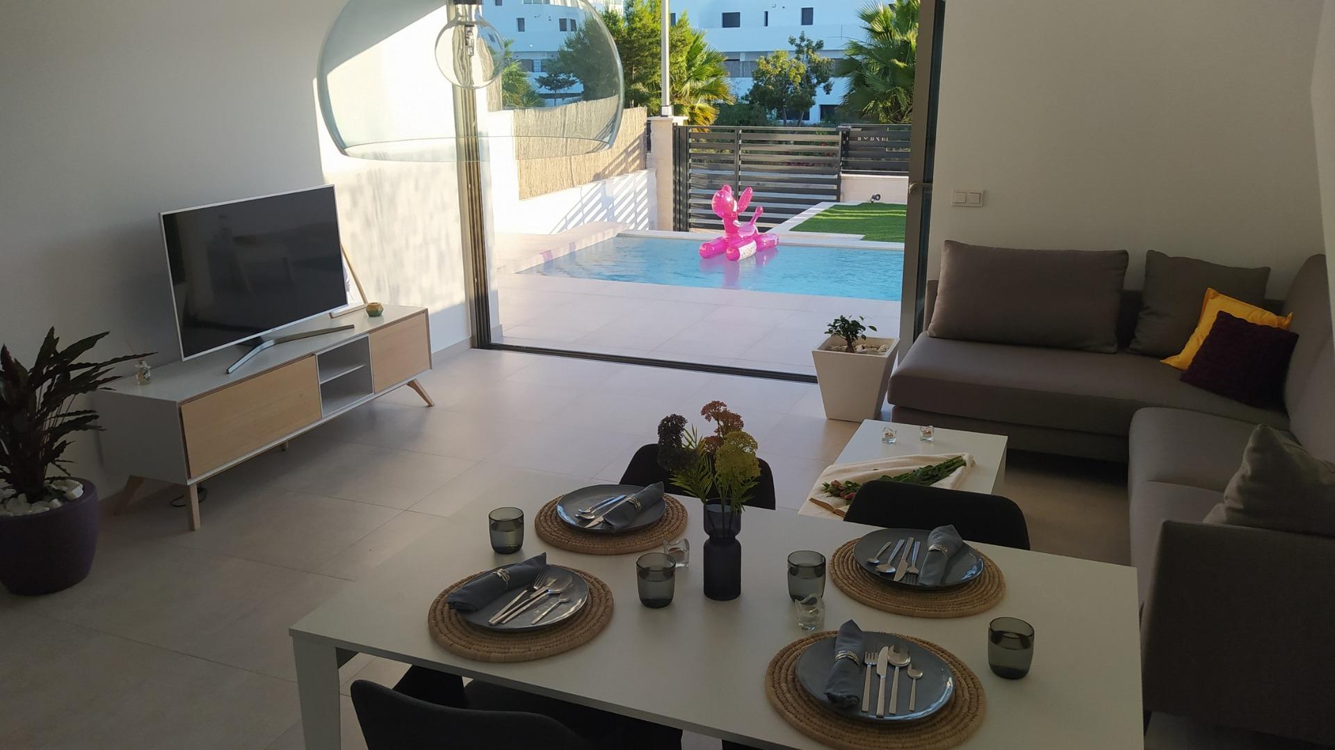 New build modern villas in villamartin
