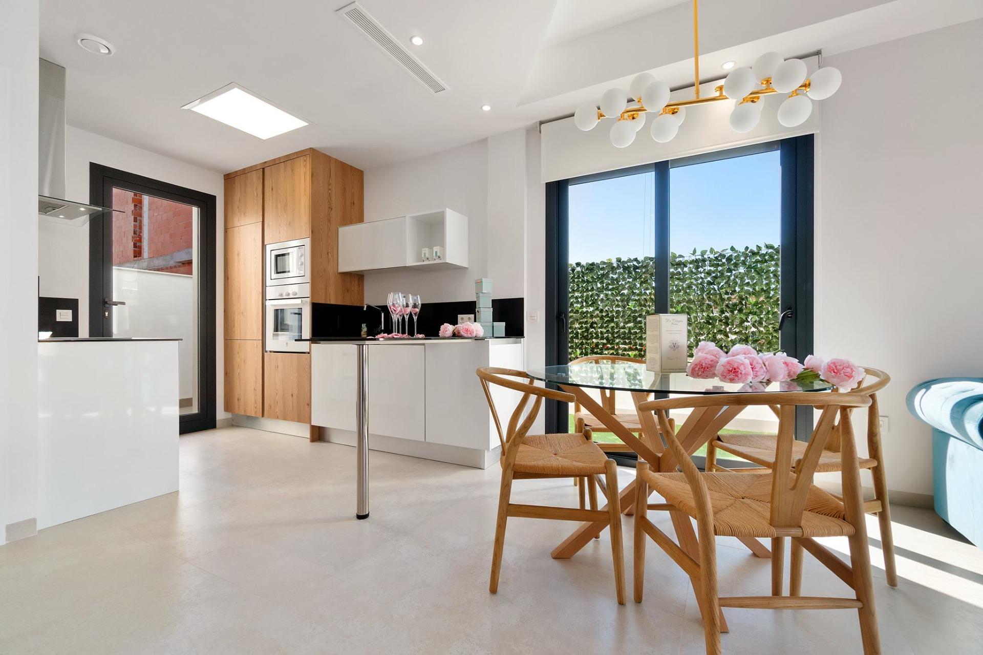 New build villas in los montesinos