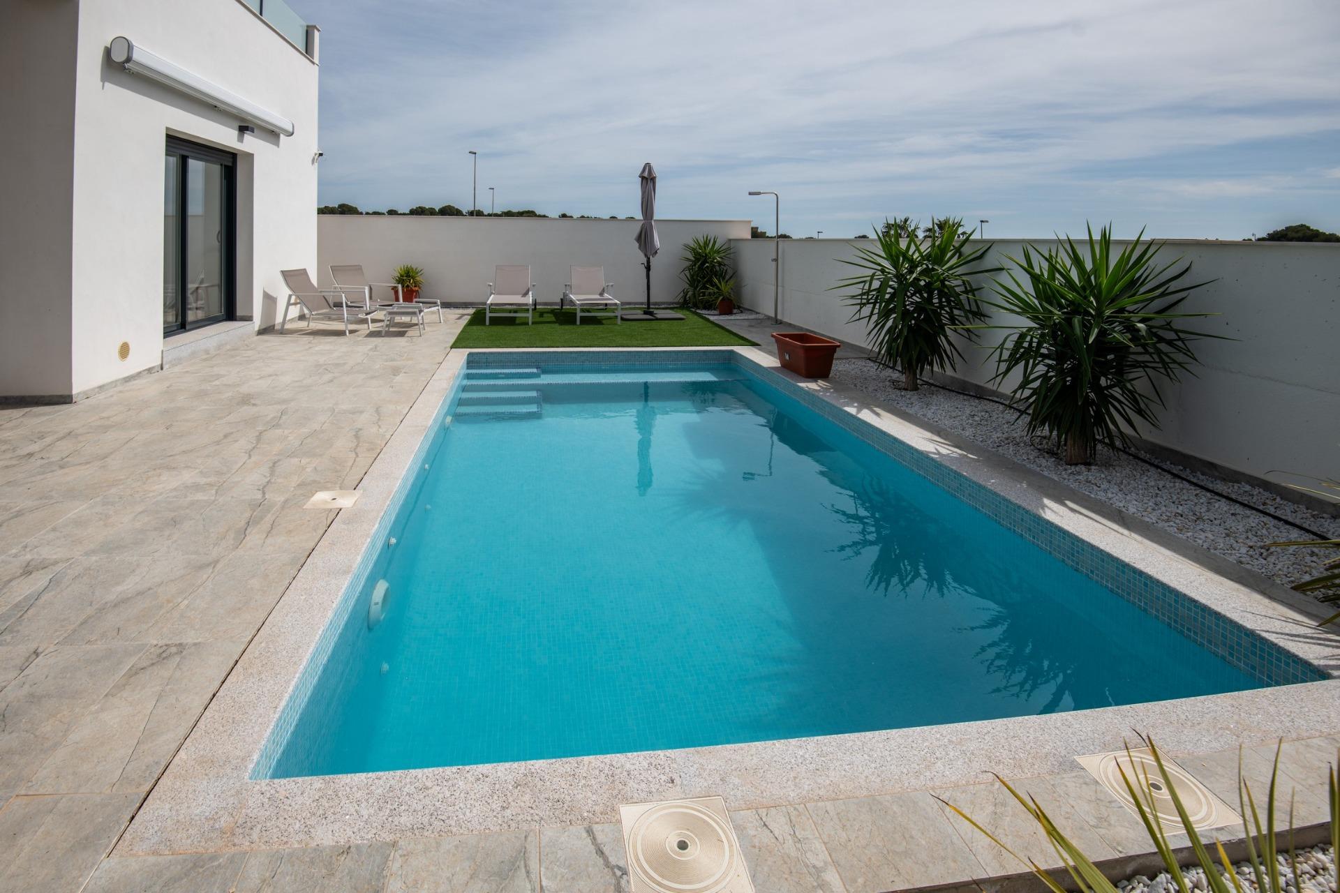 New build villas in pinar de campoverde