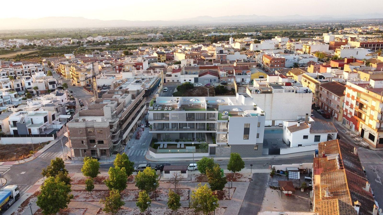 New build apartments in benijofar with a central location