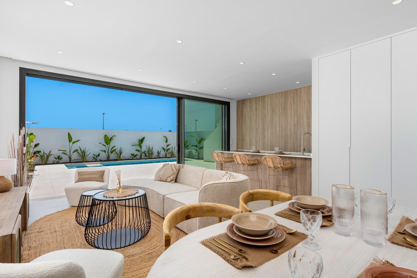 New build townhoses in los alcazares