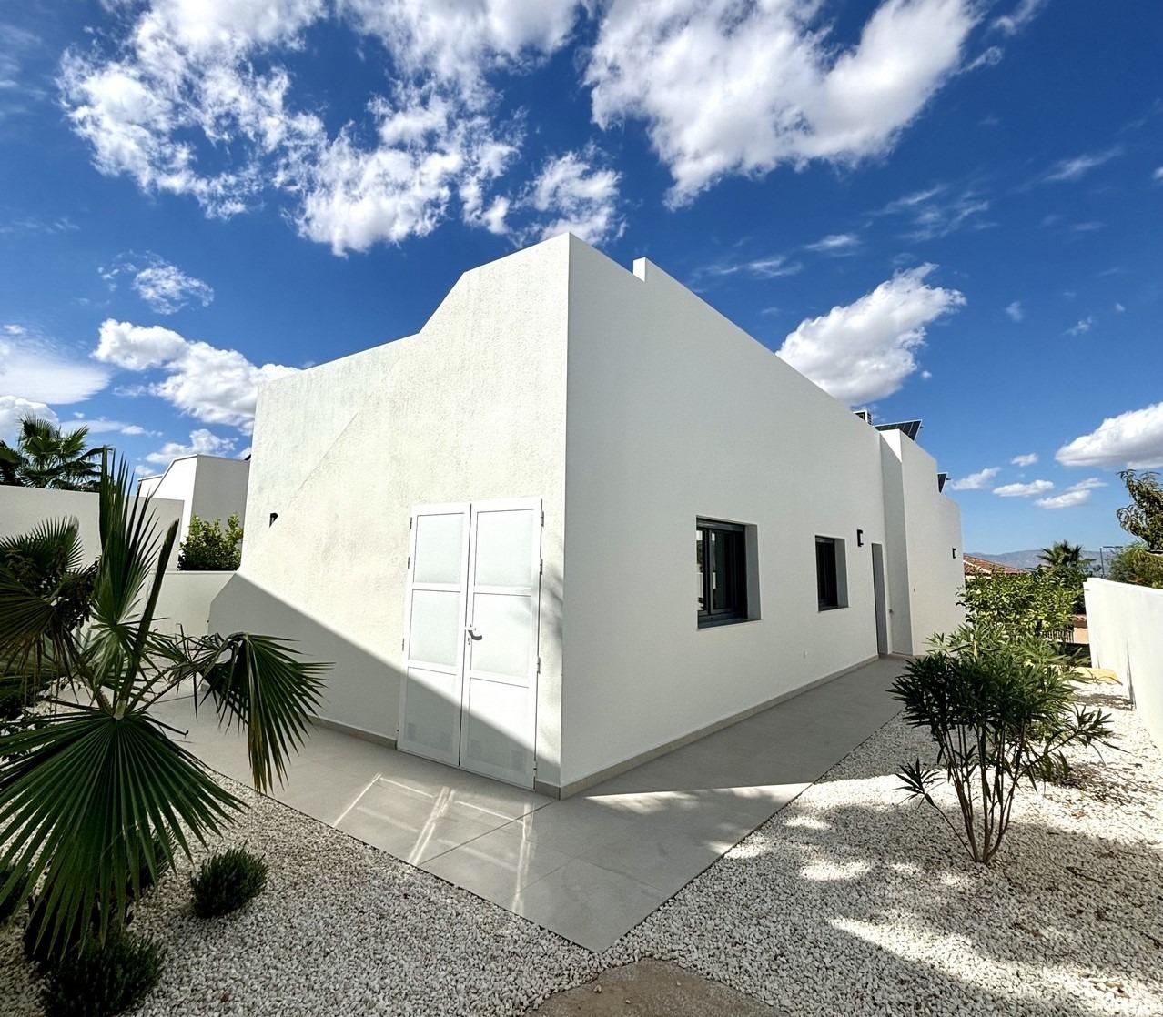 New build mediterranean villas in benijófar