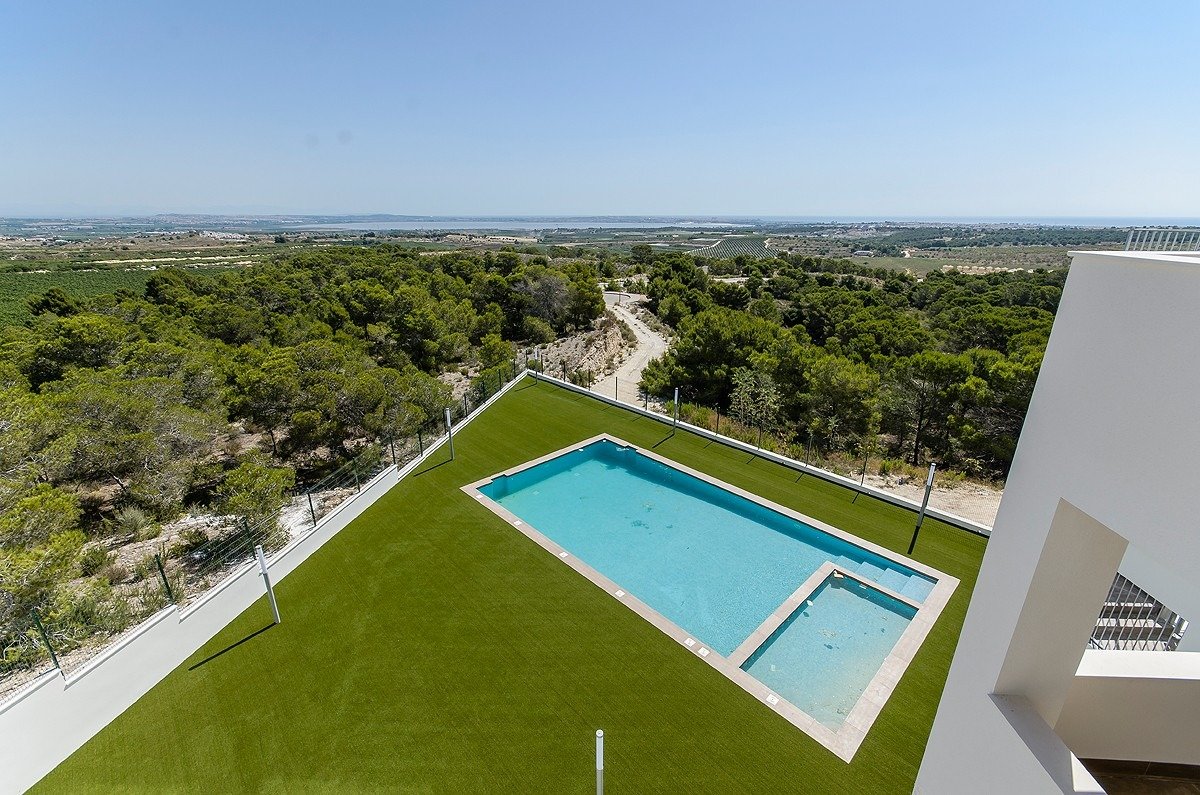 New build bungalows in san miguel de salinas