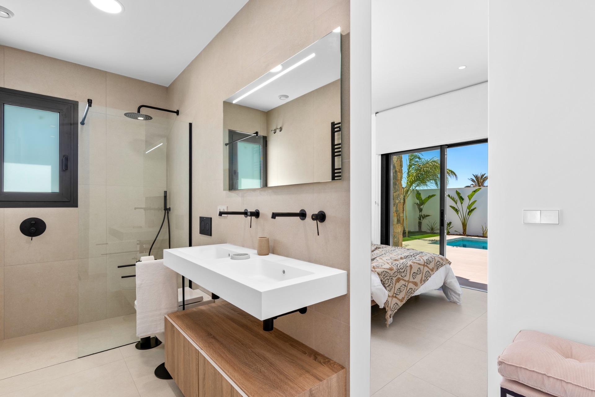 New build villas near serena golf in los alcazares