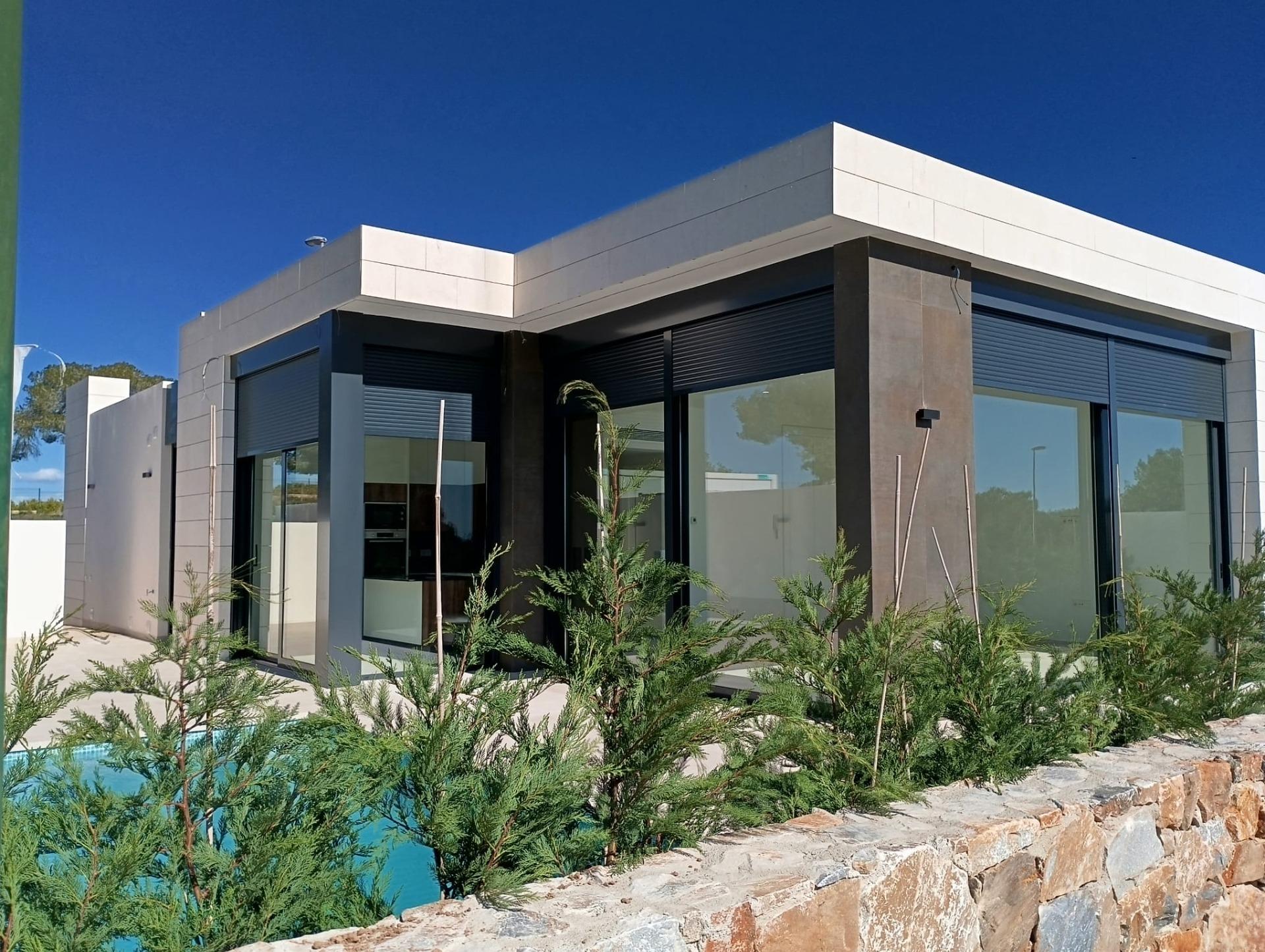 New build villas in pilar de la horadada on the golf course