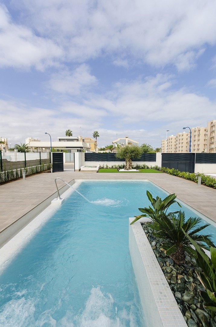 New build villa in playa honda
