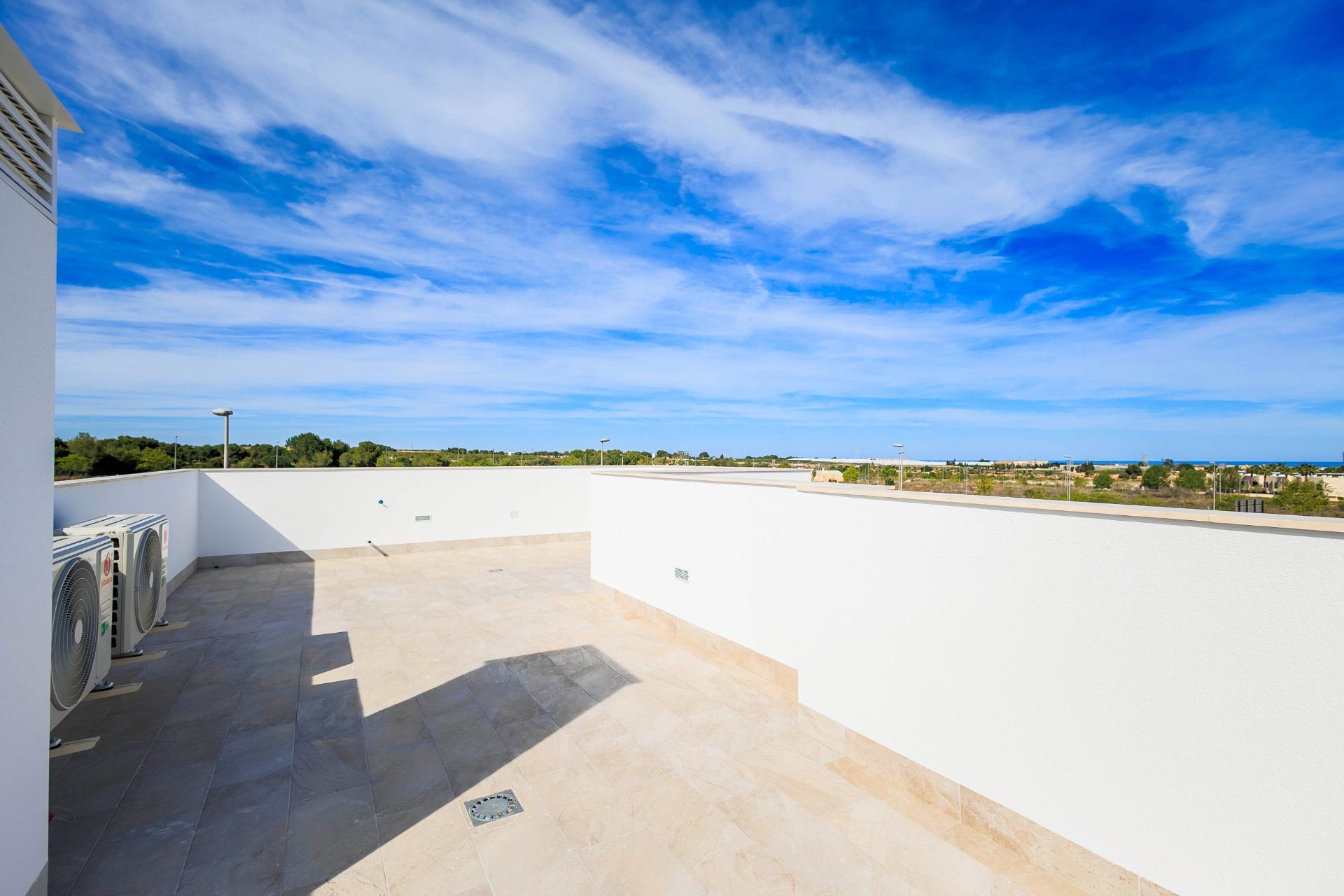 New build villas in pilar de la horadada on the golf course