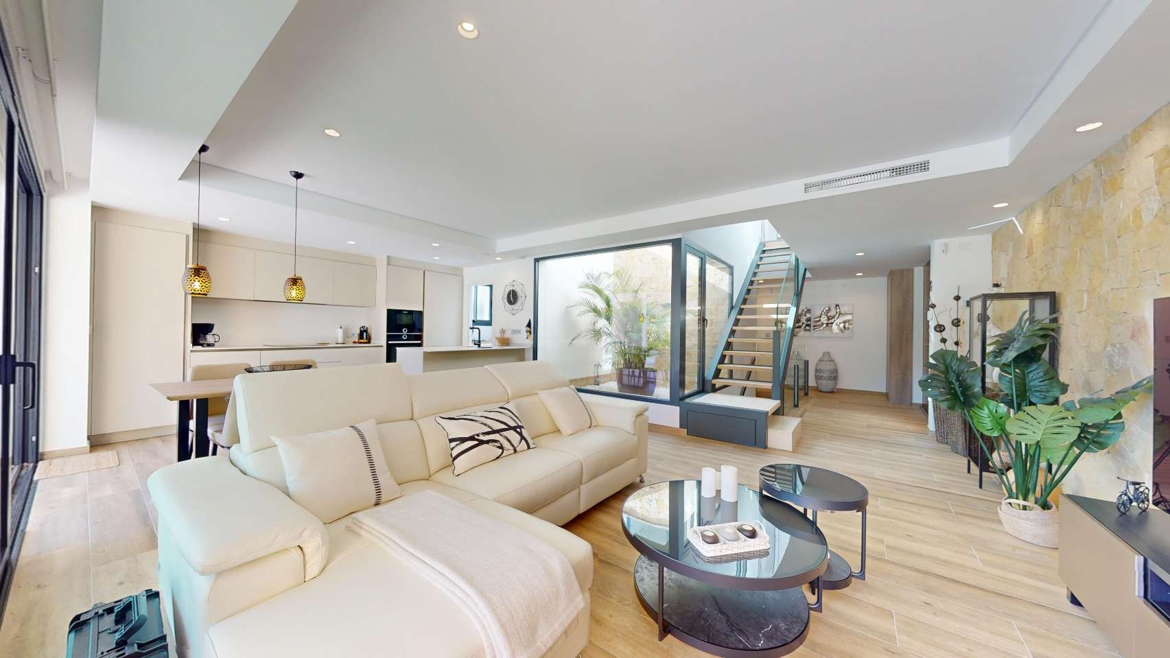 Villa in Font Del Llop Golf Resort