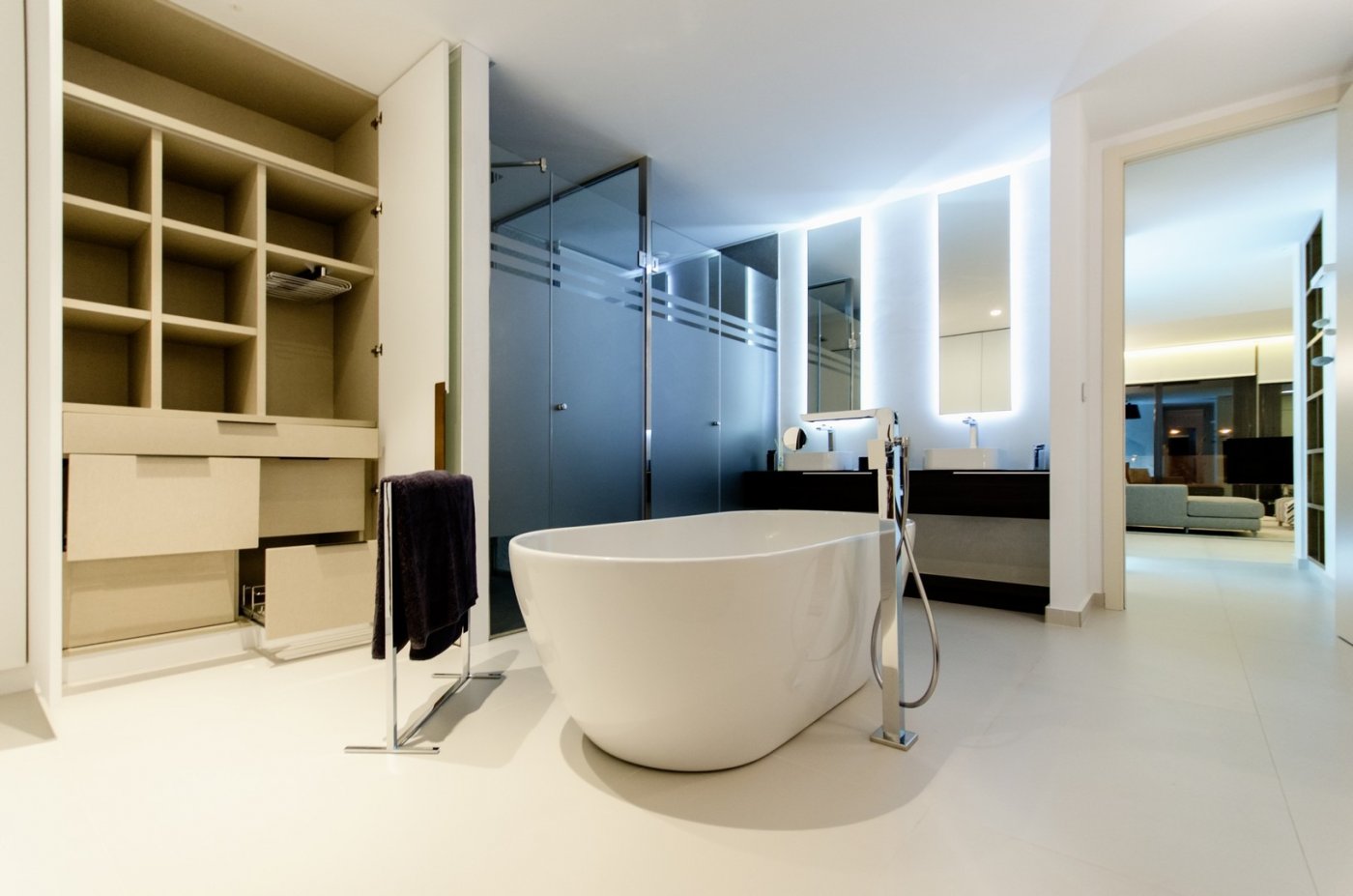 New construction villas 250 m from the beach in campoamor