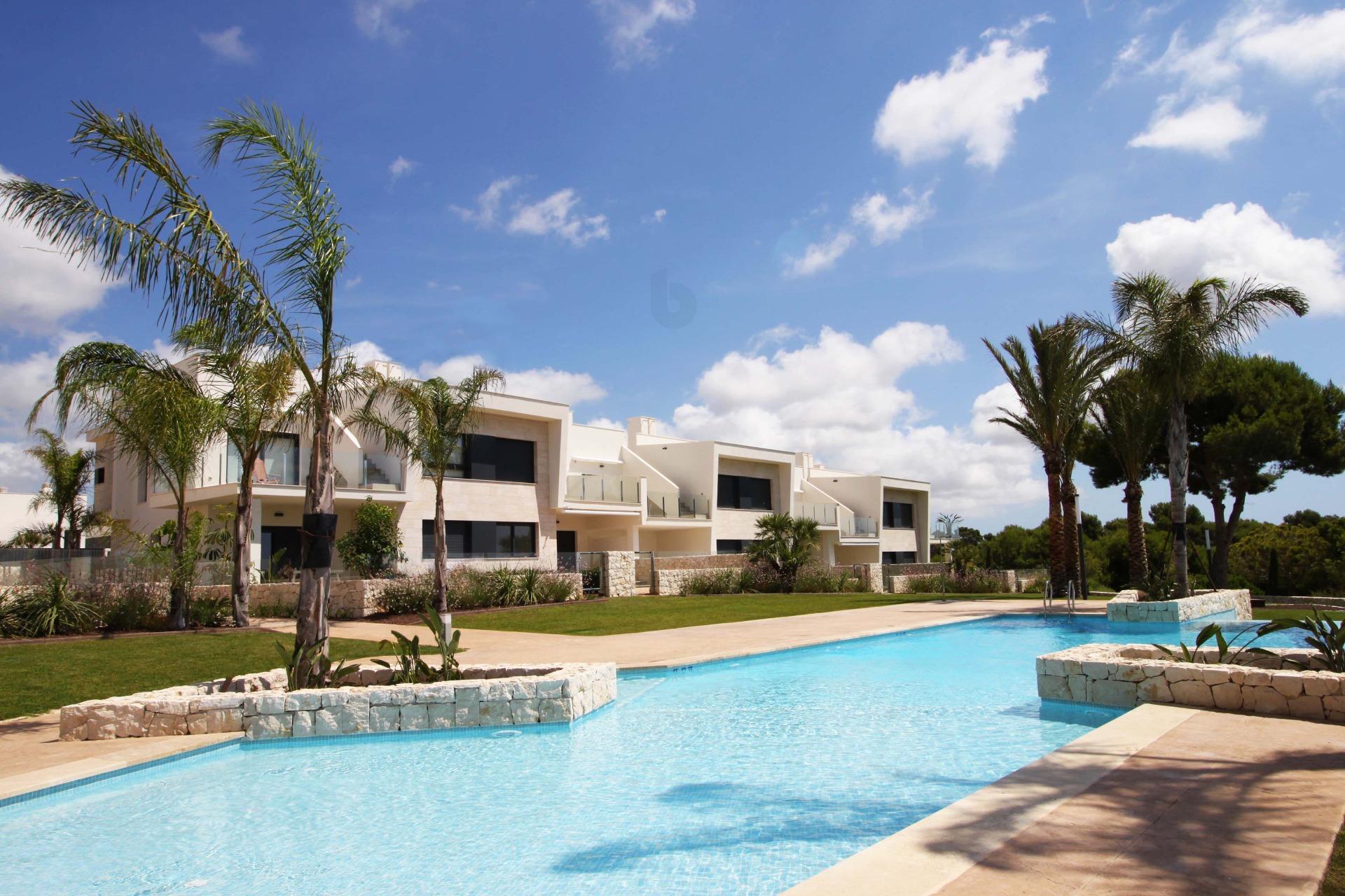 New build residential complex in pilar de la horadada on the golf course