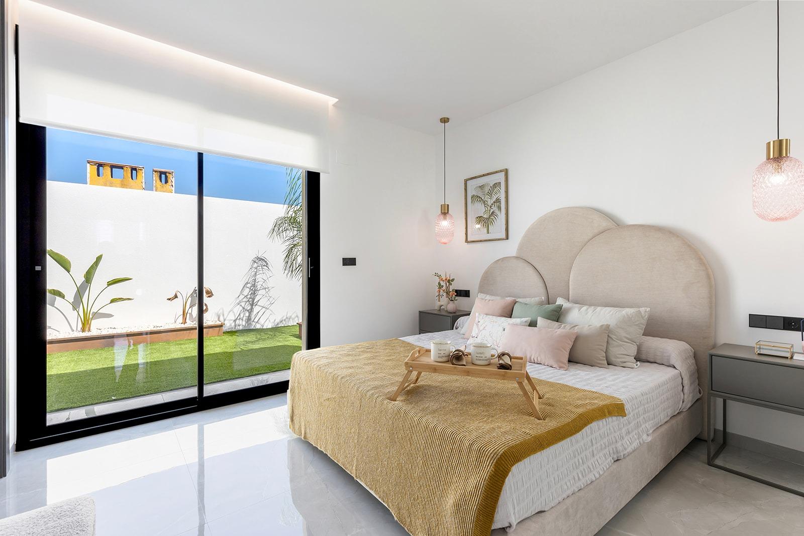 New-build one-story villas with private pool in torrevieja