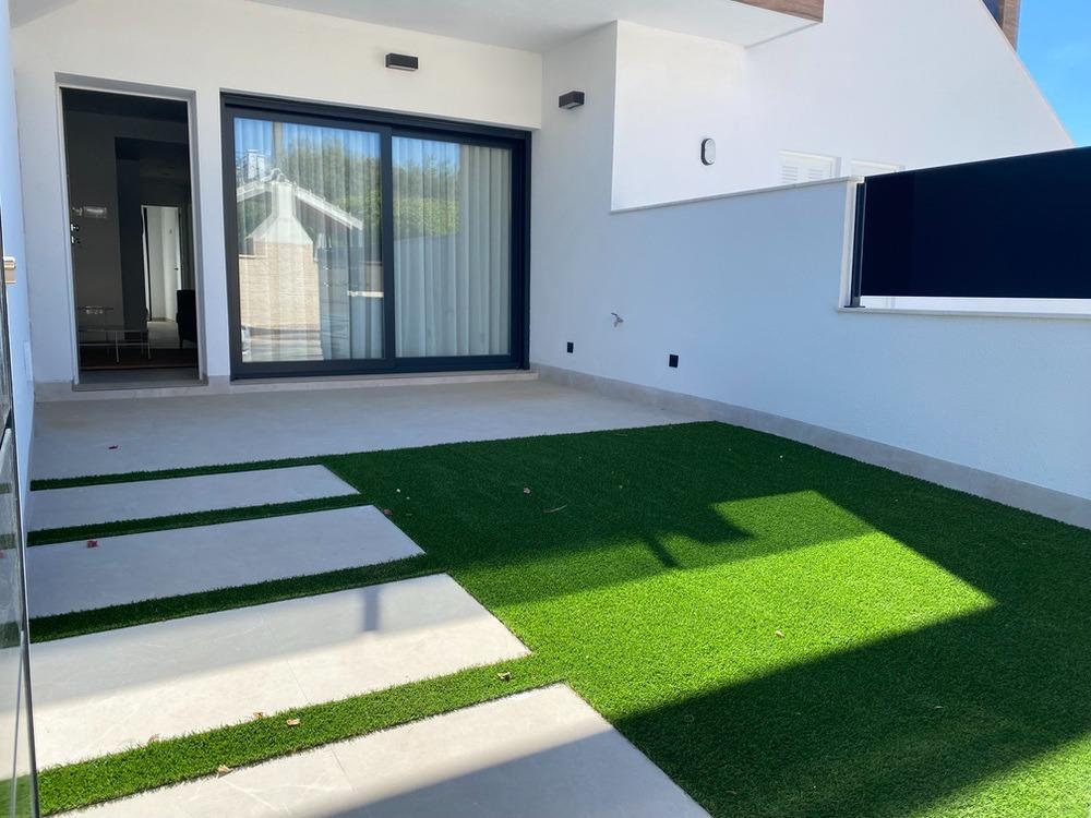 New build bungalows in lo pagán: modern living near the beach