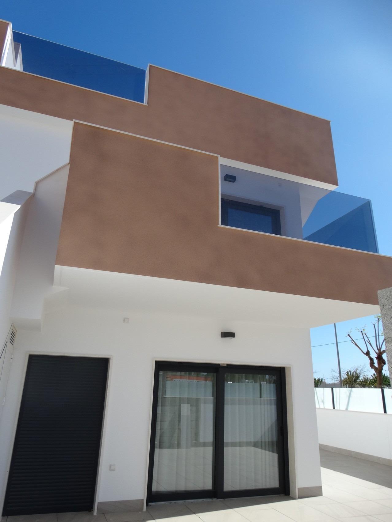 Newly built bungalows with solarium or garden in pilar de la horadada