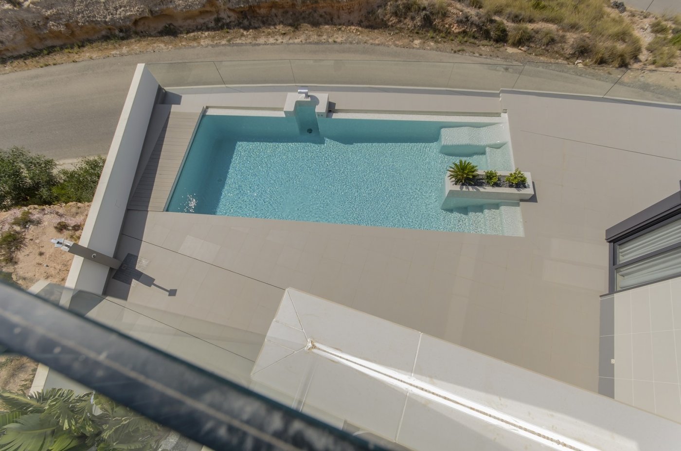 New construction villas 250 m from the beach in campoamor