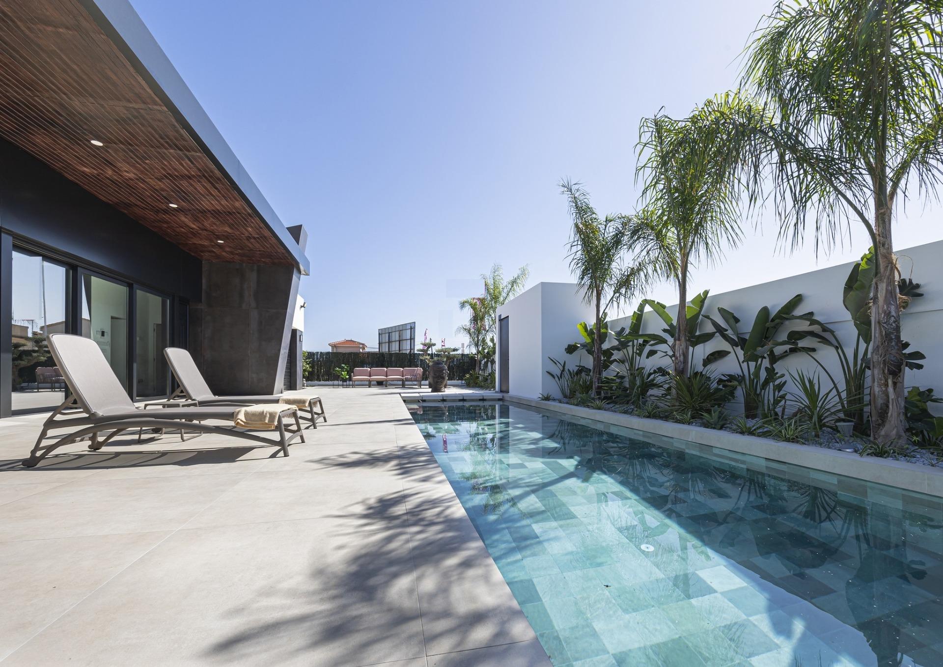NEW BUILD VILLAS IN ROJALES