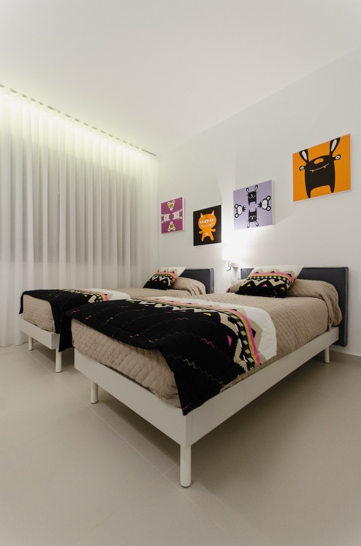 New construction villas 250 m from the beach in campoamor