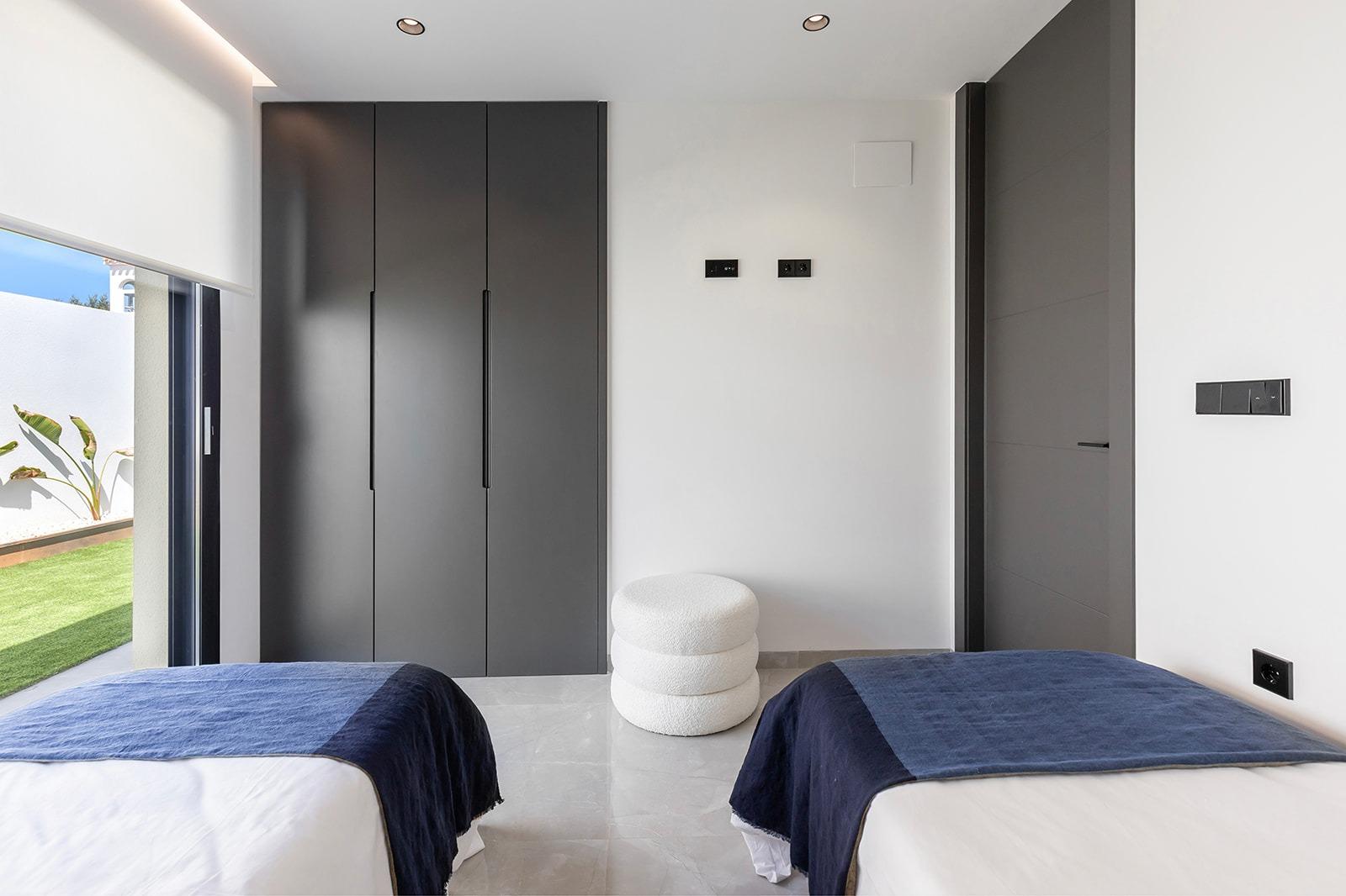 New-build one-story villas with private pool in torrevieja