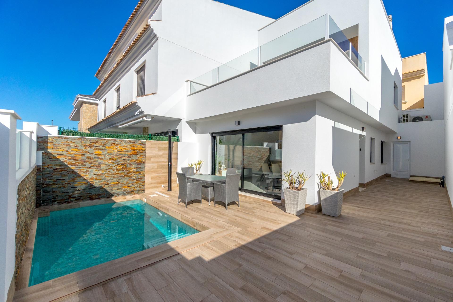 New build semi-detached villas with private pool in san pedro del pinatar