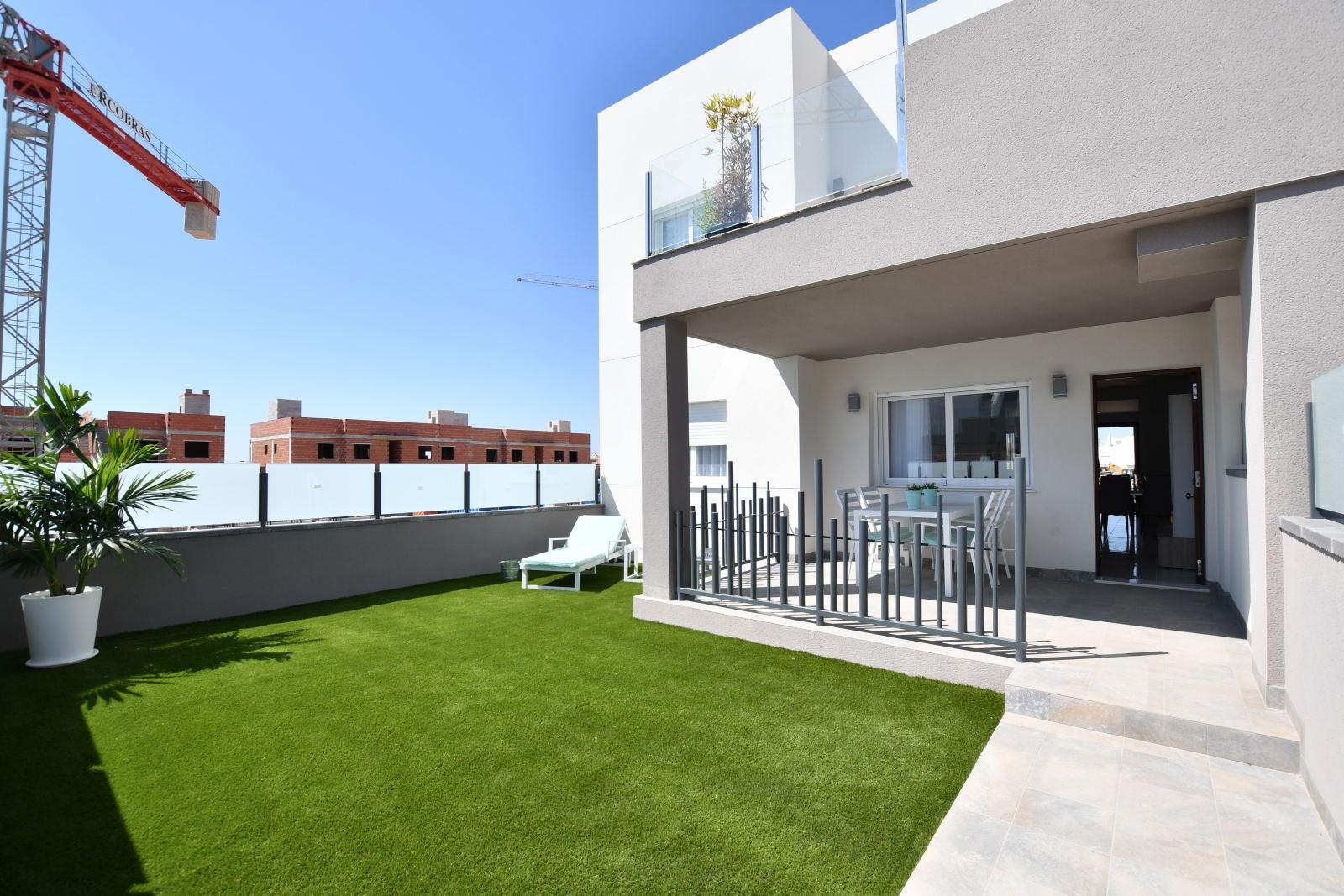 New build bungalows in san miguel de salinas – nature, golf and comfort